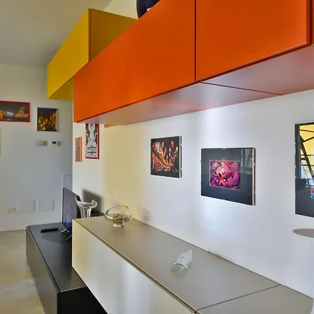 Getthekey Eco Tower Apartment